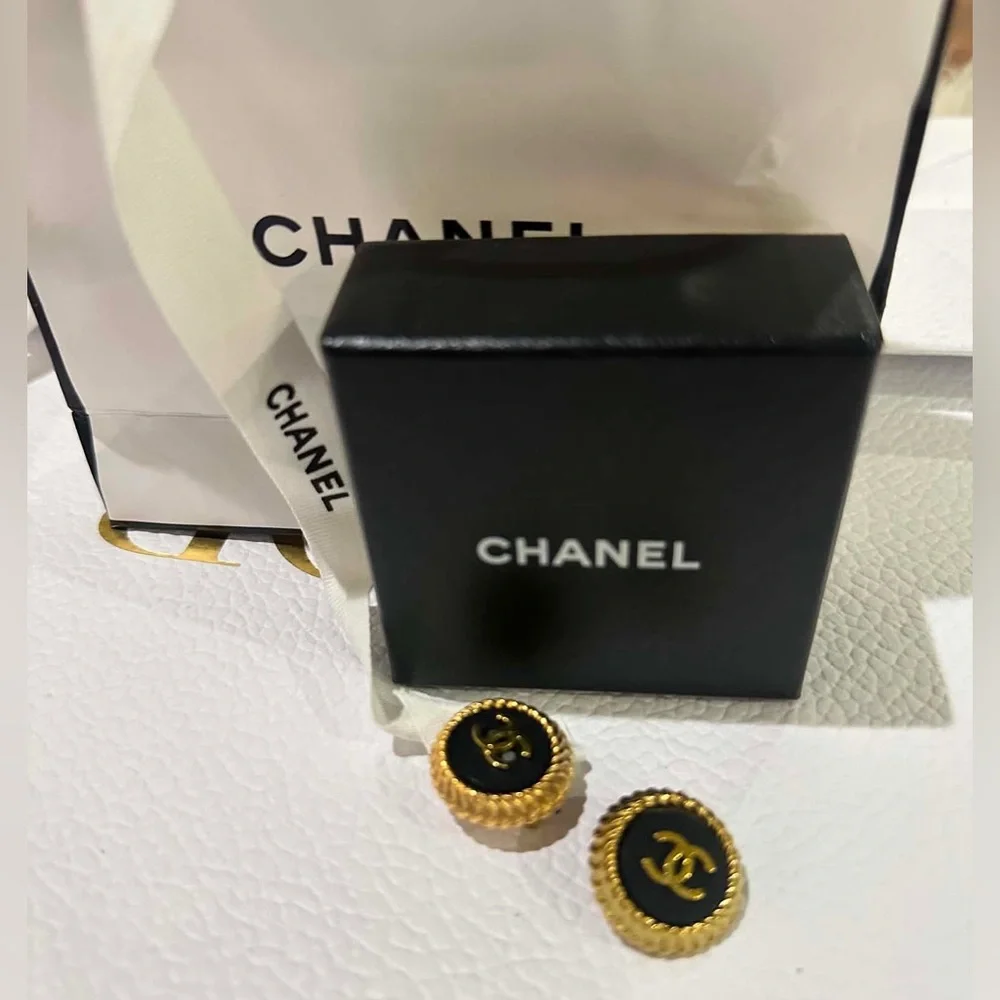 CHANEL Gold and Black Enamel CC Rope-Trim Button Earrings